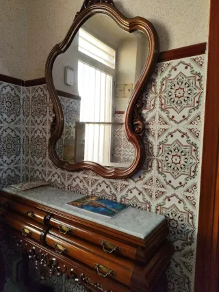 Tavolo da ingresso antico con specchio