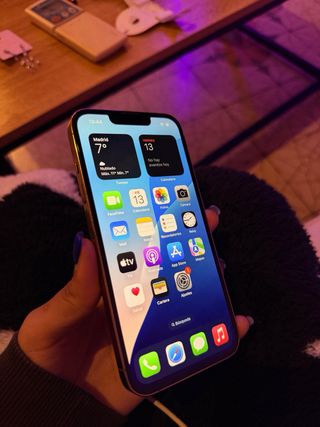 iPhone 13 Pro GOLD con cargador