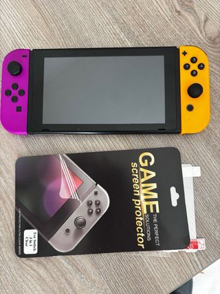 Nintendo Switch + Accesorios Pokémon