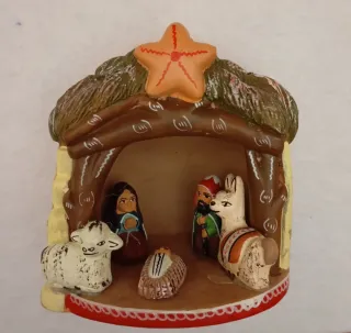 Presepe decorativo con statuine