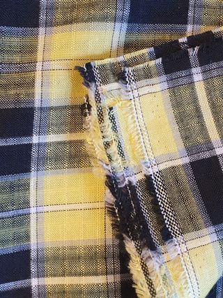 Taglio tessuto quadretti misto lino