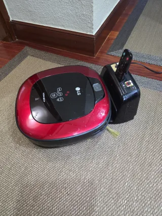 Aspiradora Robot LG Hom-Bot Roja