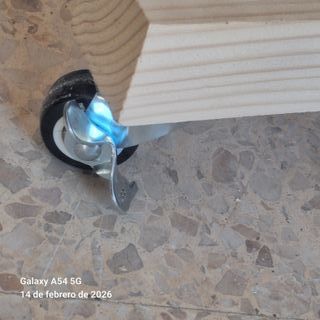 Expositor Estantería Madera y Plástico