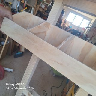 Expositor Estantería Madera y Plástico