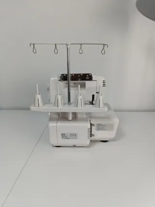 Remalladora Alfa 8703 con  Bolsa para transportar