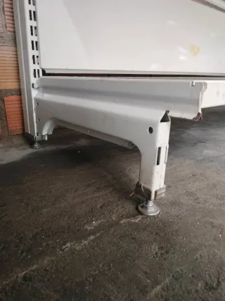 Estantería góndola metálica blanca