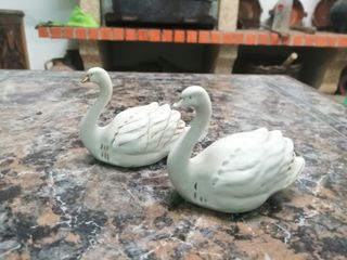 Conjunto 2 Cisnes Decorativos Antigos
