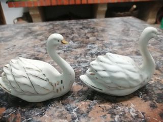Conjunto 2 Cisnes Decorativos Antigos