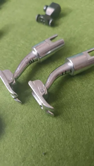 REFREY Caja de Accesorios Máquina Coser Refrey 427