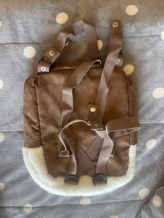 Mochila terciopelo marrón y blanco