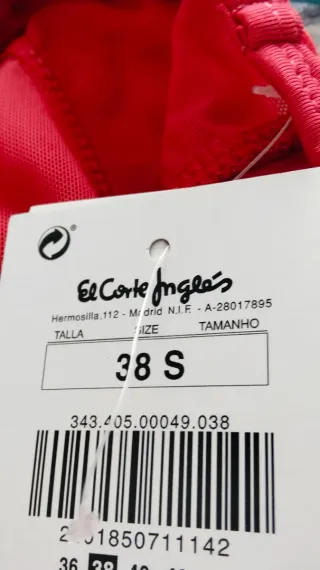 Camiseta deportiva roja