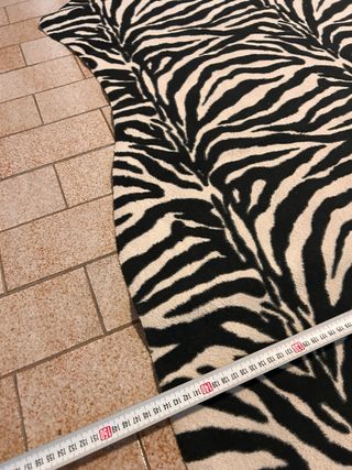 Tappeto zebrato bianco e nero