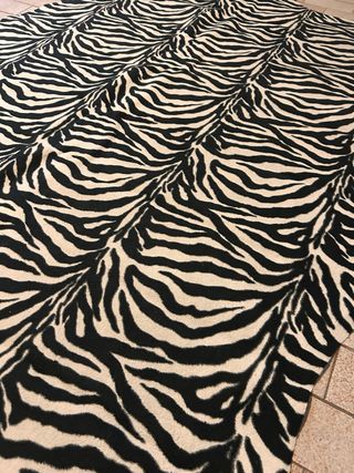 Tappeto zebrato bianco e nero