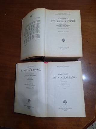2 dizionari : Italiano-Latino Latino-Italiano