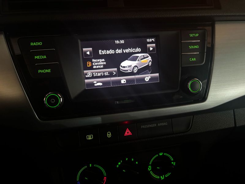 Škoda Fabia 1.2 TSI Style 2015, foto 21