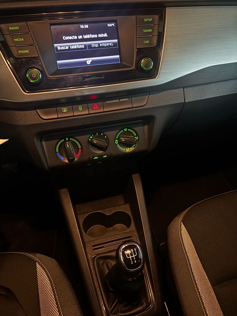 Škoda Fabia 1.2 TSI Style 2015, foto 22