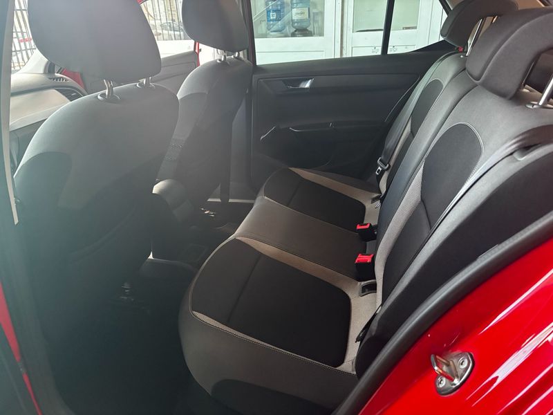 Škoda Fabia 1.2 TSI Style 2015, foto 28