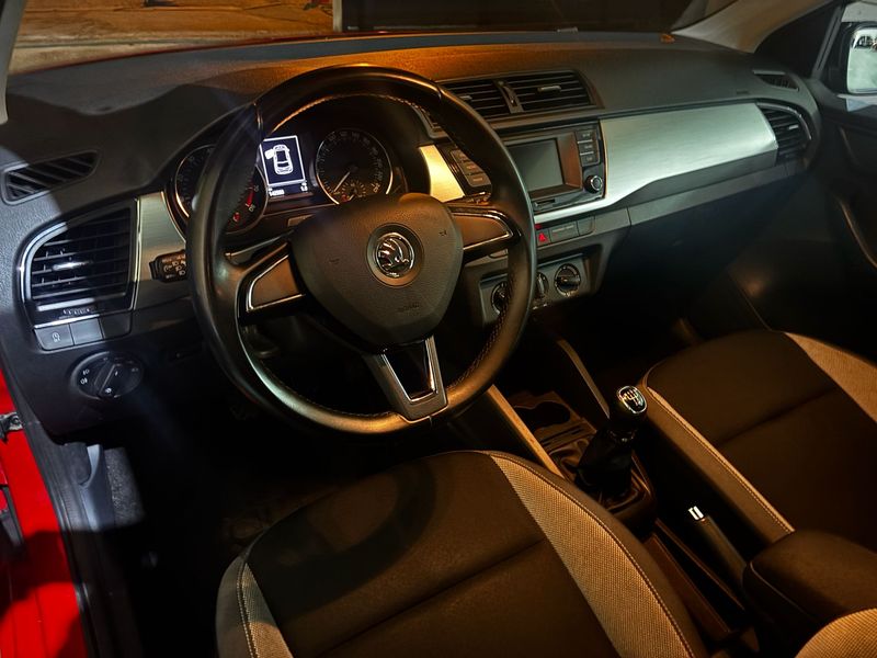 Škoda Fabia 1.2 TSI Style 2015, foto 30