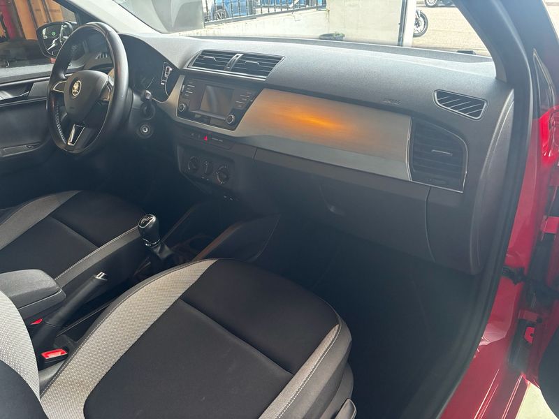 Škoda Fabia 1.2 TSI Style 2015, foto 32