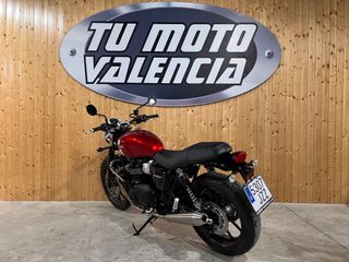 Triumph Street Twin