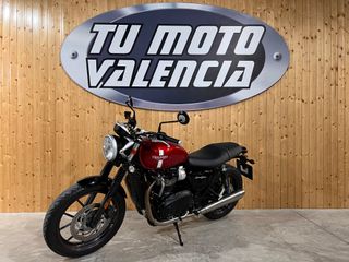 Triumph Street Twin