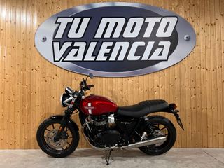 Triumph Street Twin
