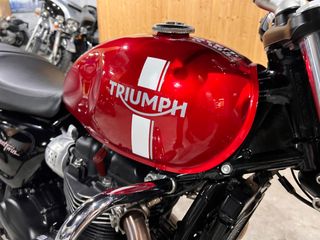 Triumph Street Twin