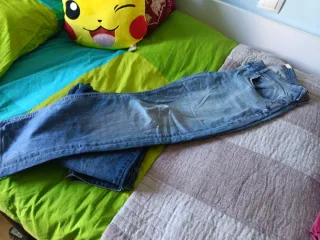 Vaqueros Bershka Talla 36 Hombre