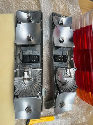 Pilotos Mercedes SL y SLC 107