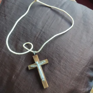 Colgante Crucifijo Madera