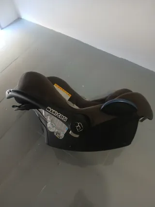 3 Sillas de coche Maxi-Cosi Cabrio Fix