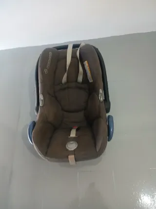 3 Sillas de coche Maxi-Cosi Cabrio Fix