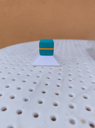 Piccola fotocamera d'azione Polaroid Cube in blu