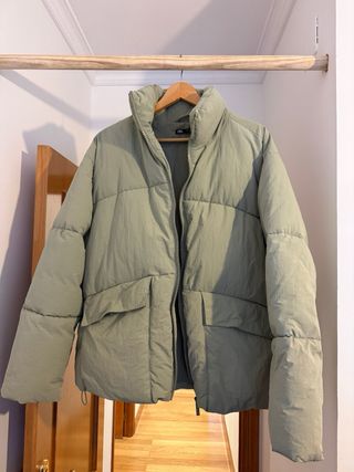 Chaqueta acolchada oversize Zara verde M
