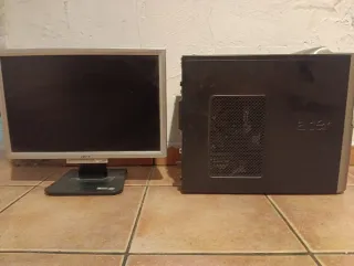 Ordenador Acer Torre Plata y Negro