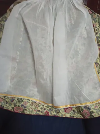 Falda huertana, delantal y pañoleta