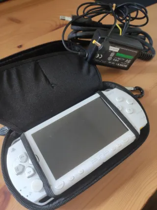 Console PSP Sony Bianca con scatola originale