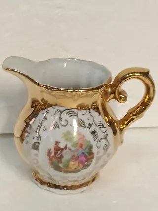 Servizio tazzine porcellana oro e bianco