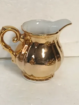 Servizio tazzine porcellana oro e bianco