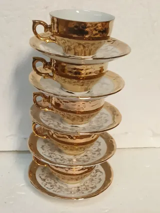 Servizio tazzine porcellana oro e bianco