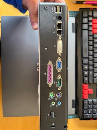 Base de conexión HP Dock Station