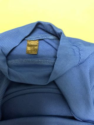 Maglia Shein blu con cut-out