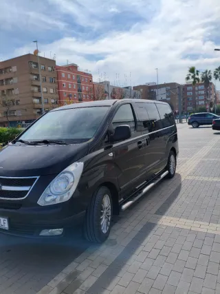 Hyundai H-1 2011