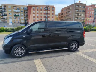 Hyundai H-1 2011