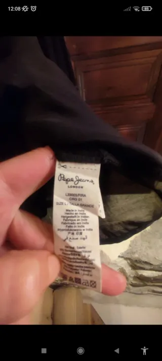 Pepe Jeans Camisola Negra con Bordado Morado