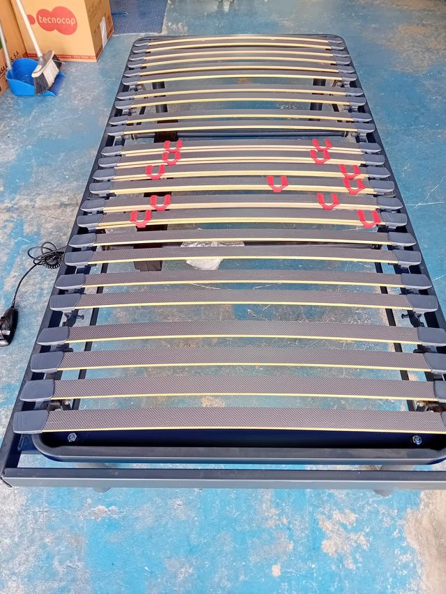 CAMA ARTICILADA COMO NUEVA 190 x 90 EN 100 EUROS