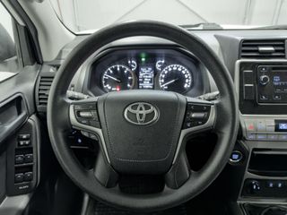 Toyota Land Cruiser  2.8 D-4D GX 7 plazas