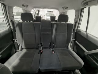 Toyota Land Cruiser  2.8 D-4D GX 7 plazas