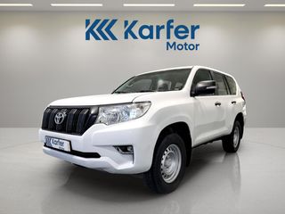 Toyota Land Cruiser 2.8 D-4D GX 7 plazas