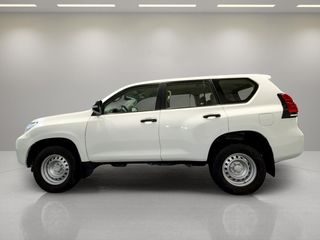 Toyota Land Cruiser 2.8 D-4D GX 7 plazas